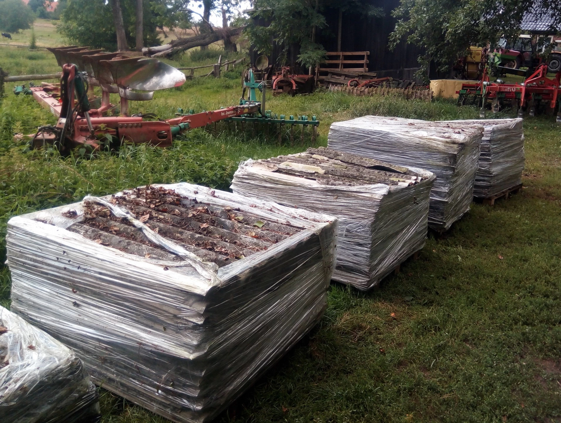 Usuwanie pokryć eternitowych z dachów  Mazowieckie Warszawa